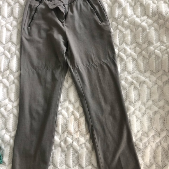 Tahari cropped office pants. Grey - Picture 3 of 4